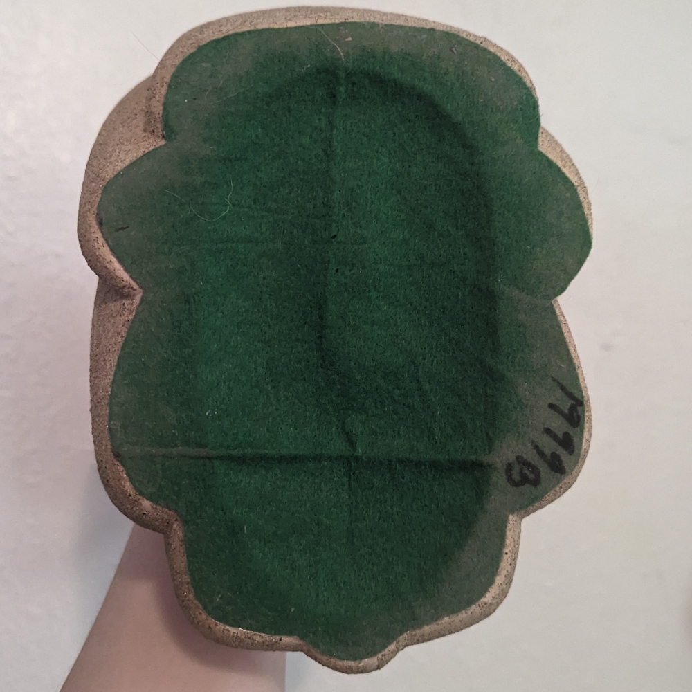 Pending LARGE Woman in the Wind Post Modern Ceramic Vintage Decor Statue - Picture 8 of 9